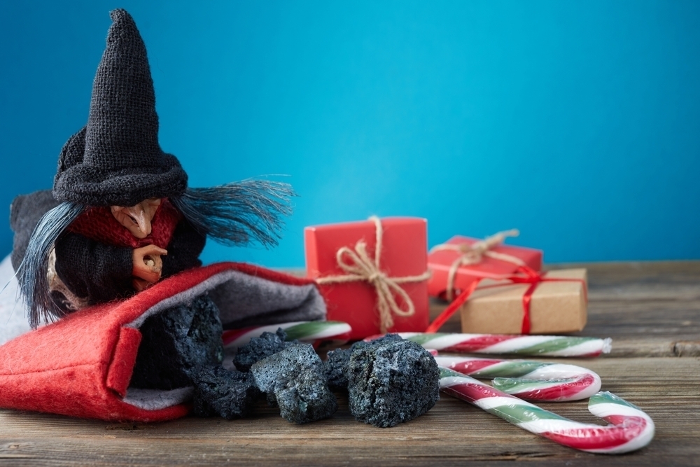 Quién es la bruja que lleva regalos a los niños en vez de los Reyes Magos?